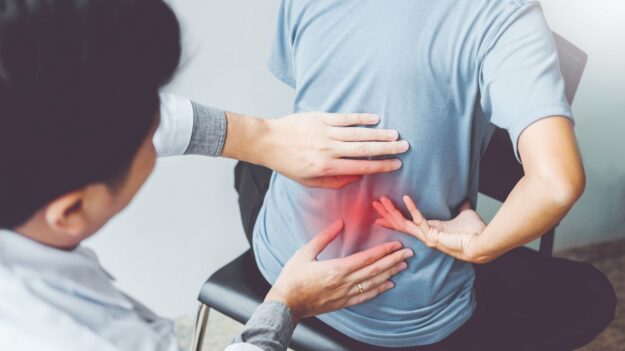 how-chiropractors-help-with-scatiatica