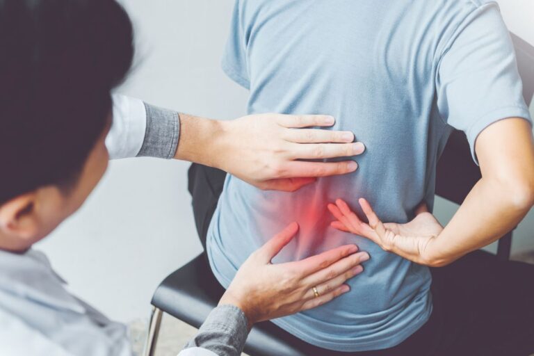 how-chiropractors-help-with-scatiatica
